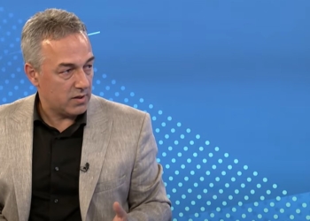 Abdullahu thotë se Qeveria po i konsideron veteranët “zgjatje” të PDK-së