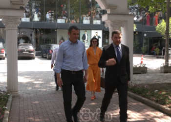 PDK viziton komunën ku bashkëqeverisë me LDK