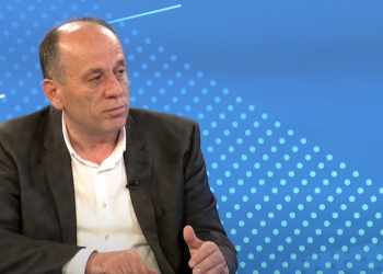 Shala për rritjen e çmimit të derivateve: Qeveria jashtë loje dhe pa koncept