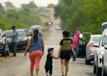 Akuzohet ngasësi i dyshuar i kamionit me viktima në Teksas