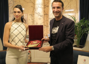 Veliaj për “Sunny Hill Festival”: Prishtinasit e kosovarët janë edhe tiranas, në gëzime e sfida do të jemi bashkë