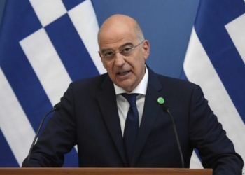 Kryediplomati grek viziton sot Kosovën, takohet me Osmanin e Kurtin