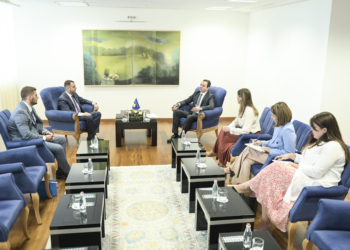 ​Qeveria jep detaje për takimin e Kurtit dhe Selimit të AAK-së