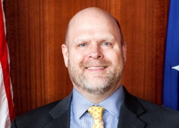 Ambasadori i ShBA-së takohet sot me Komisonin për Punë të Jashtme