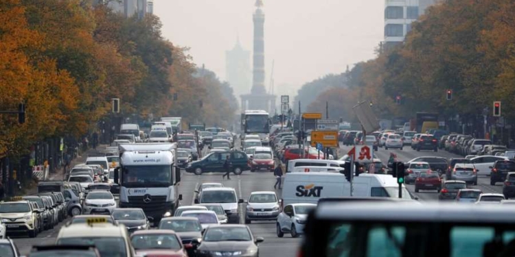 Gjermania refuzon planin e BE-së për ndalimin e veturave me lëndë djegëse fosile