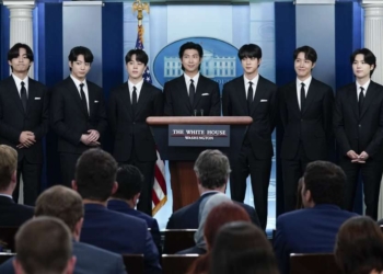 “BTS” solli mesazh të fuqishëm gjatë një konference në Shtëpinë e Bardhë