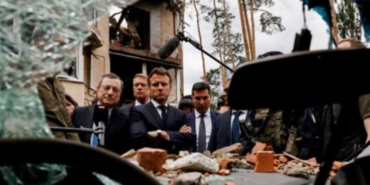 Macron: Ukraina duhet të rezistojë dhe të fitojë kundër Rusisë