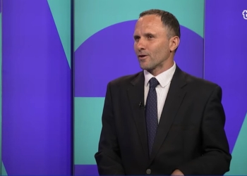 Avdia: PS-ja është kundër rezolutës për gjenocidin sepse ashtu do atakohej Vuçiqi, miku i Ramës