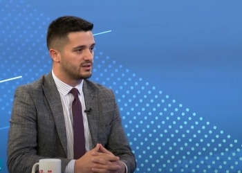 Ekonomisti Avdija: Është parashikuar rritje e çmimit të naftës deri në 2 euro