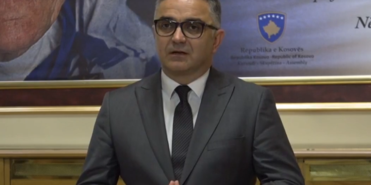 AAK-ja propozon amandamente për dalje nga kriza ekonomike dhe asaj me veteranët