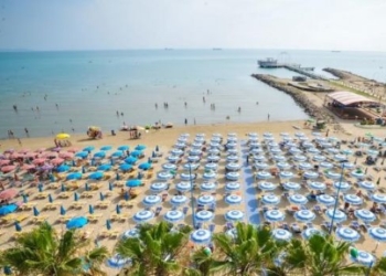 SBASHK-u dërgon në pushime në bregdetin shqiptar 450 anëtarë