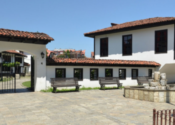 Të premten, ora e parë mësimore në Kosovë dhe Shqipëri i kushtohet Lidhjes Shqiptare të Prizrenit