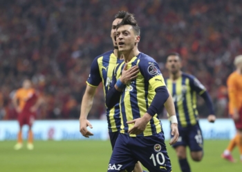 Ozil i hedh benzinë zjarrit: S’kam ardhur me pushime në Turqi