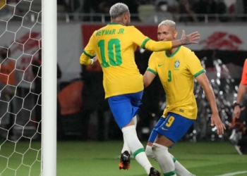 Brazili ruan “traditën” përballë Japonisë, i mposht në miqësore