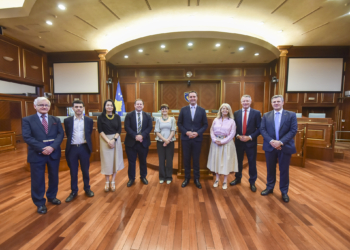 Konjufca takohet me delegacionin e parlamentit britanik, zotohen për intensifikim të bashkëpunimit