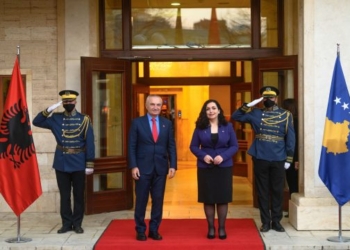 Presidenti Meta viziton sot Kosovën