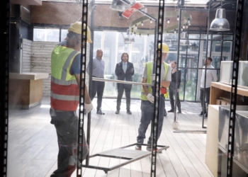 Komuna largon konstruksionet pa leje në Pallatin e Rinisë