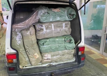 Arrestohet një person, tentoi t’i kontrabandonte 16 thasë me tapeta muri