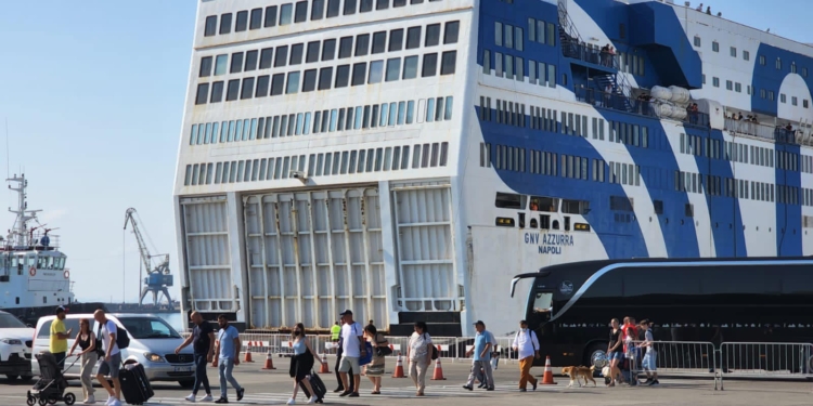 Rama thotë se Shqipëria po bëhet kampione e Ballkanit në turizëm