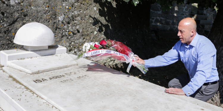 Haradinaj: Isa Boletini edhe më tutje i bën roje Kosovës