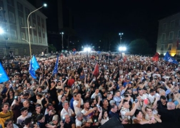 Mbyllet protesta e opozitës, Berisha shpall armik Ramën: I ke orët të numëruara