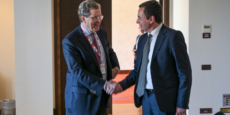 Kurti ftohet ta vizitojë Izraelin