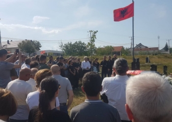 I jepet lamtumira e fundit idealistit Ismail Haxhiu