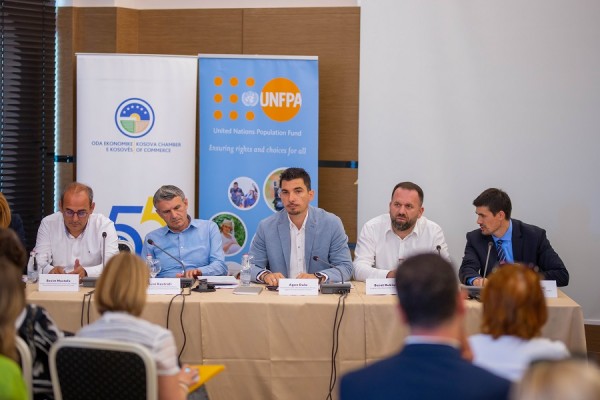 Nevojiten reforma legjislative për të krijuar vende të punës miqësore për familjen