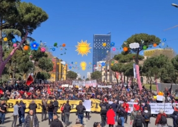 Opozita sot në protestë, Sali Berisha nuk përjashton asnjë skenar