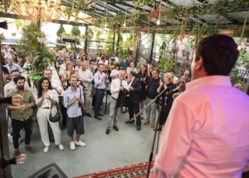 Kurti takon artistët pjesëmarrës në “ManiFesta14 Prishtina”