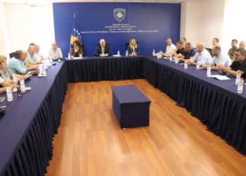 Gjithçka gati për regjistrimin e mjeteve me targa RKS, thotë Sveçla