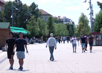 ​Qytetarët “pro” vendimeve për reciprocitet dhe targa