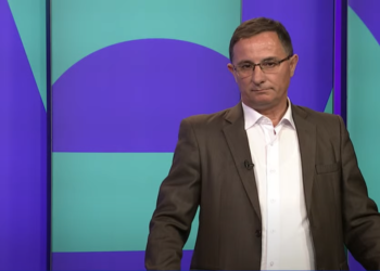 Rexhepi: Do të ishte mrekulli nëse të gjithë do ta vendosnin nëpër shtëpitë e tyre flamurin amerikan