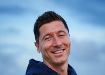 Nga plazhi i Miamit, Barcelona prezanton Lewandowskin