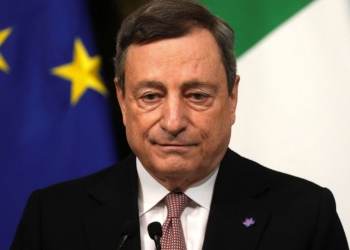 Dorëhiqet kryeministri i italisë Mario Draghi