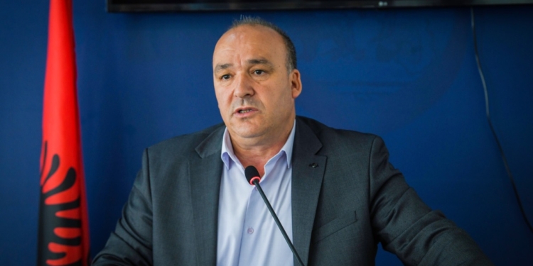 Bulliqi kërkon dënim ndaj të dyshuarve, për sulmin ndaj imamit të xhamisë