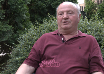 32 vjet nga Kushtetuta e 2 Korrikut, lexuesi i deklaratës kujton momentet e datës historike