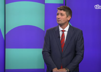 Hoti thotë se me hapjen e negociatave mes Shqipërisë e Maqedonisë dhe BE-së do të përfitojë edhe Kosova