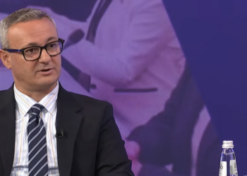 Arifi: Vizitën e Kurtit e Osmanit në SHBA e kemi prezantuar duke mendu se u bë “zbulimi i ujit të nxehtë”