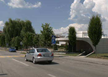 Sulm ndaj dy policëve në Skënderaj, Nuredin Lushtaku lirohet në procedurë të rregullt