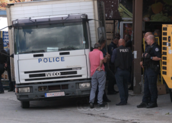 Sekuestrohen 20 kamera të sigurisë dhe mjete monitoruese të strukturave ilegale