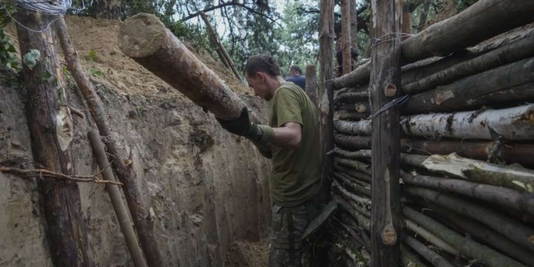 Inteligjenca britanike: Rusët kanë avancuar në Ukrainë