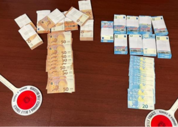 Policia i gjen 70 mijë euro false shqiptarit në Itali