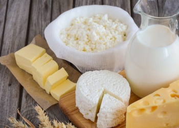 Ushqimet që prishen më shpejt në verë – Kujdesi që duhet të tregoni