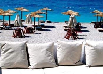 Pushuesit ‘braktisin’ Dhërmiun edhe në fundjavë