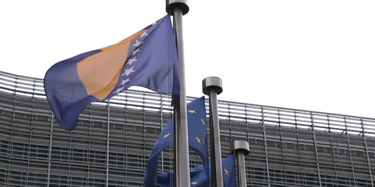 Shtetet e Evropës Qendrore kërkojnë që Bosnjës t’i jepet statusi i kandidatit