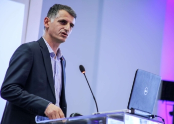 Durmishi i kundërpërgjigjet Berishës: Boll keni vjedhë Bekë