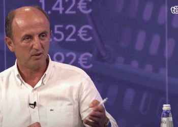 Huruglica thotë se qytetarët do t’i humbin vendet e punës