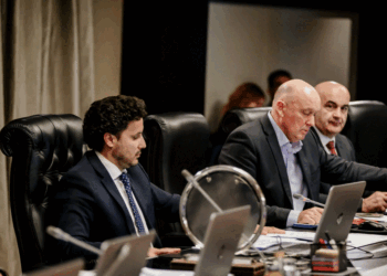 Marrëveshja Themelore me KOS-in para ministrave, qeveria e Abazoviqit në krizë