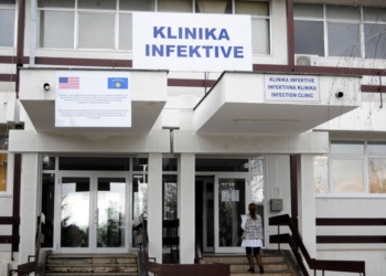 Klinika Infektive e zbrazët, Mjekimi Intenziv Qendror detyrohet t’i mbajë pacientët me Covid-19